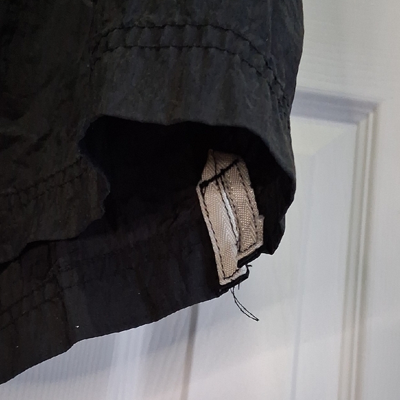 Nike Women's Black Athletic Shorts - Picture 7 of 9